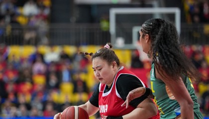 16分钟砍12+6！中国女篮2米01女版奥尼尔闪耀：无惧WNBA探花真猛