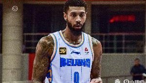 模拟器试玩-所罗门：我的脚踝正在慢慢变好 球队的氛围挺好 争取拿下G2