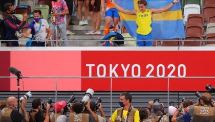 APP下载-小杜锁定冠军挑战世界纪录 田坛“新旋风”势不可挡