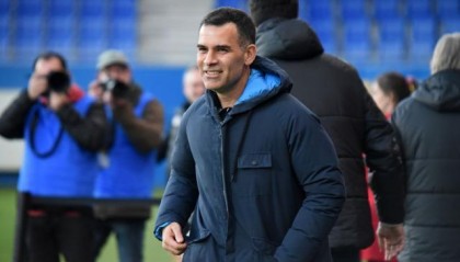 模拟器试玩-西媒：马克斯表态愿接手巴萨一队 俱乐部高层不满