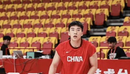 开云体育-媒体人：王俊杰依旧出色，徐昕&amp;amp;庞峥麟&amp;amp;赵维伦也有亮点