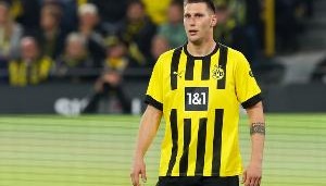 德天空：多特目前不太可能出售聚勒，大幅降薪续约仍是一个选择