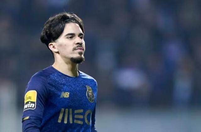 1656609751455078746.jpg bf5bc306cd7684863da5a824fdf9833.jpg